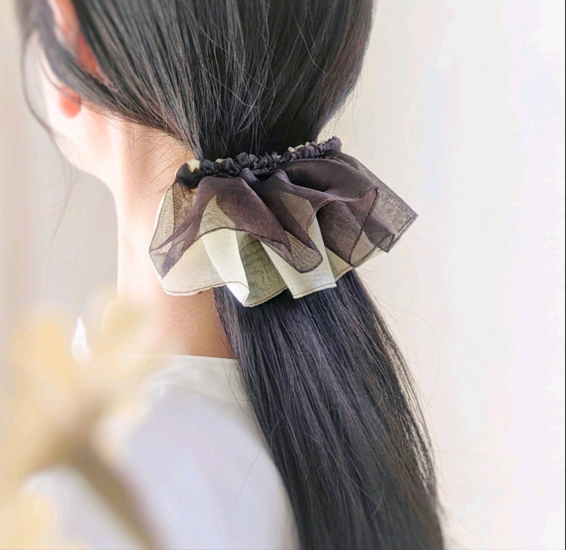 秋色をまとう/大人のシュシュ見えバレッタ　シルク♡オーガンジー　ブラウン×ベージュ